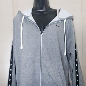 Nike Dri-FIT Get Fit Sweatshirt